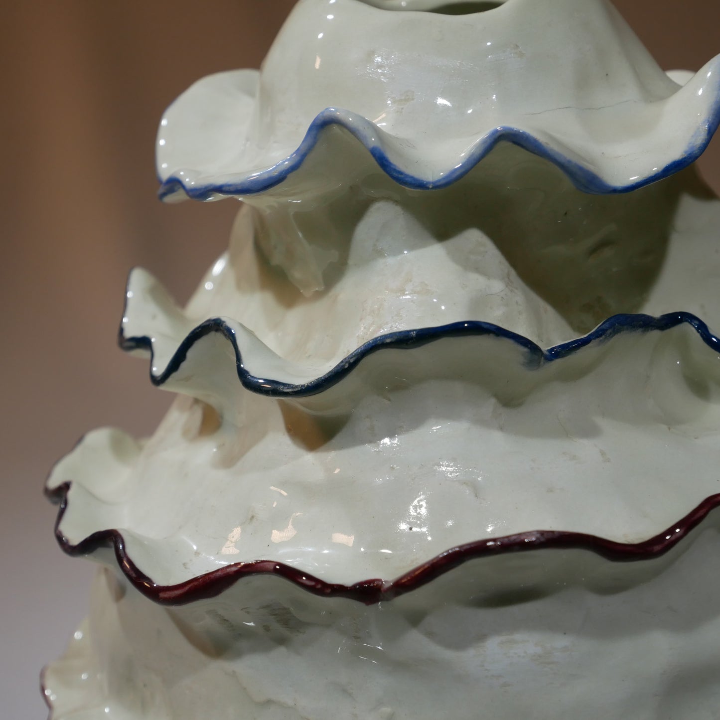 CRACKED VASE #001