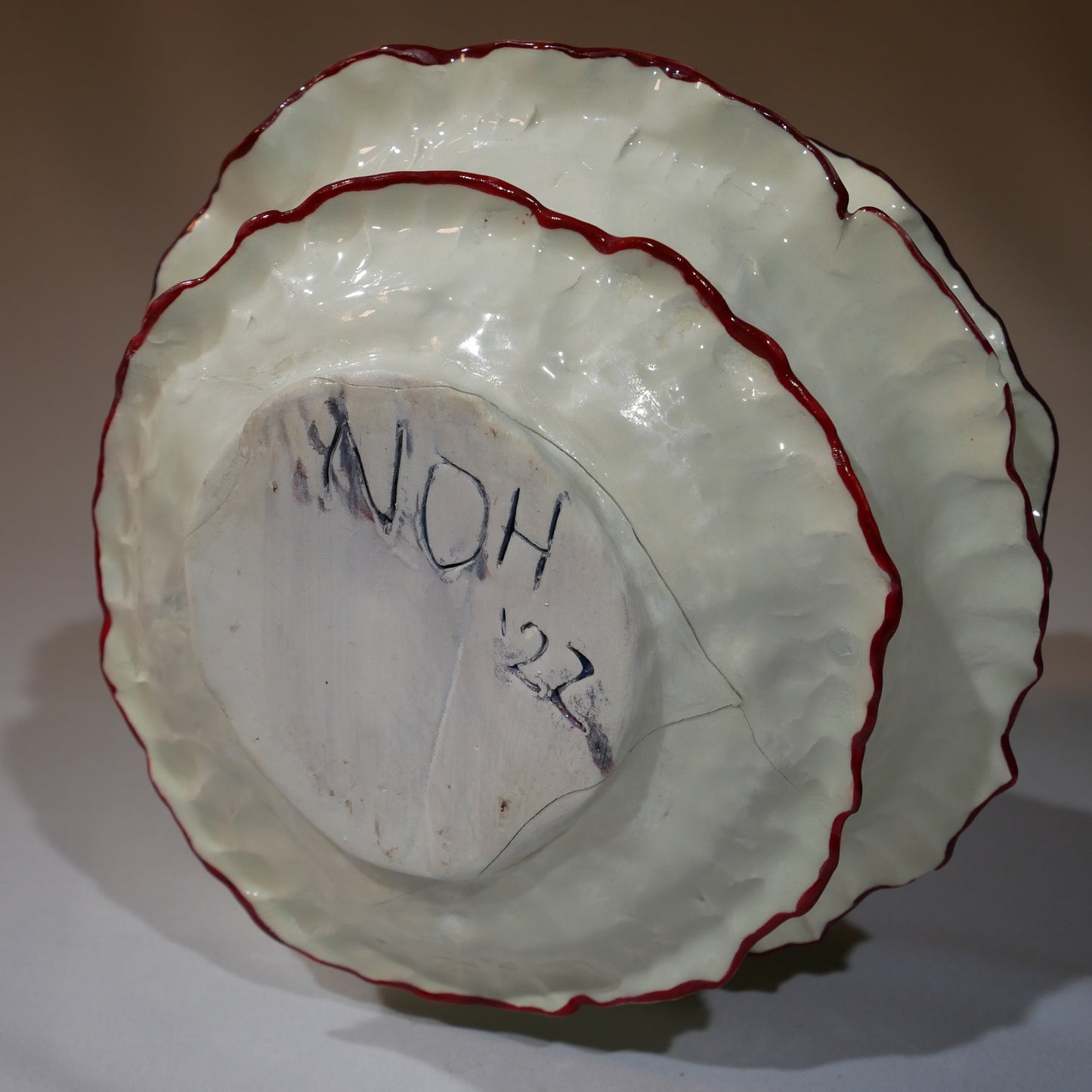 CRACKED VASE #001